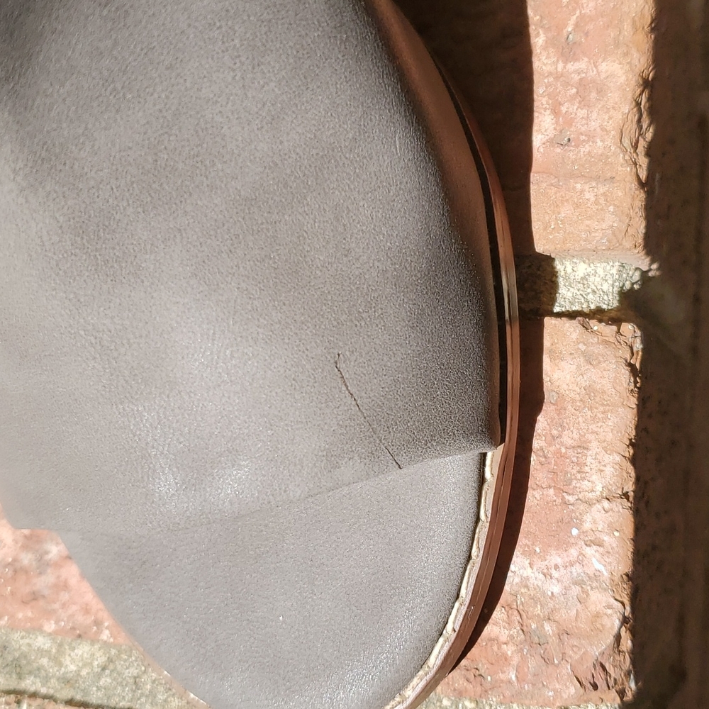 Wood heel mules - sz 9 - Picture 7 of 8